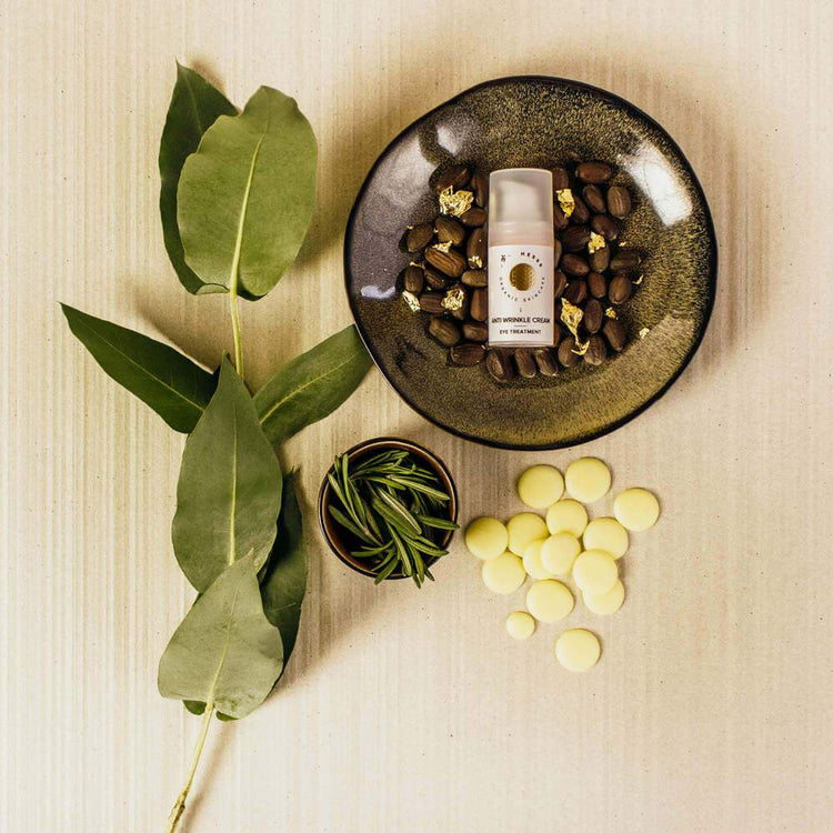 Augencreme von Hesse Organic Skincare gegen Fältchen