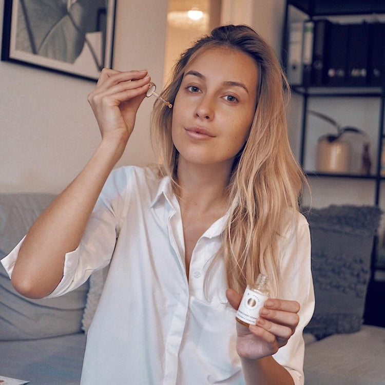 Hesse Organic Skincare Demeter Skin Recovery Essence - Miracle Lift Hautregenerationsessenz für einen jugendlichen Glow